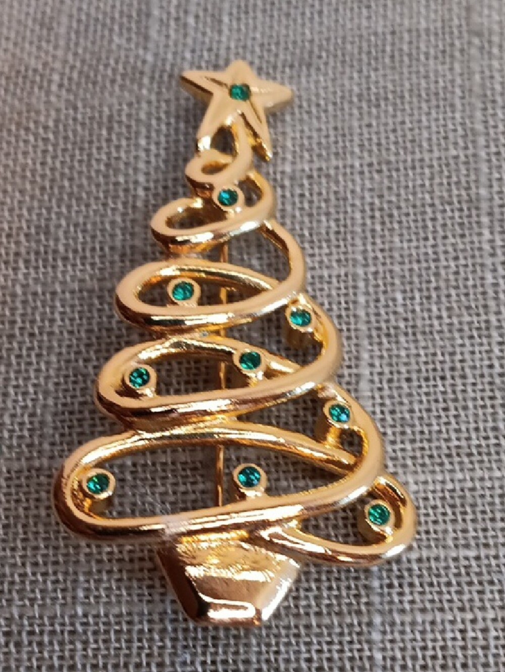 Unlisted Gold-Tone Christmas Tree Brooch with Green Stones